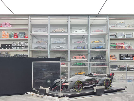 Amalgam 1/8 McLaren Ultimate Vision Gran Turismo - Signature Edition M5955-24