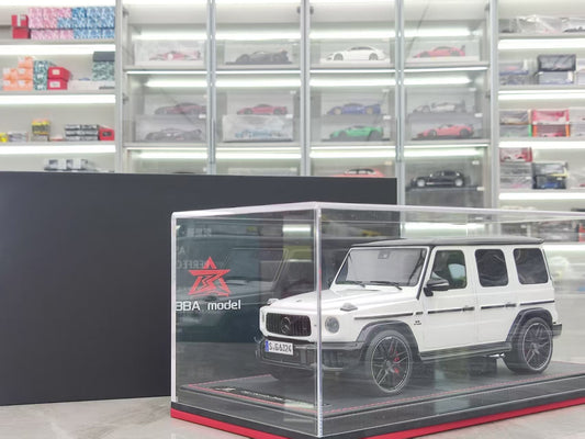 BBA MODEL 1/18 Mercedes-Benz G63 AMG Panda Color Model Car BBA025