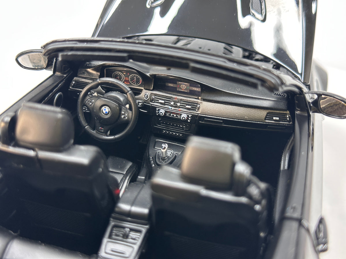 KYOSHO 1/18 BMW M3 Convertible (E93M) Black 08738BK