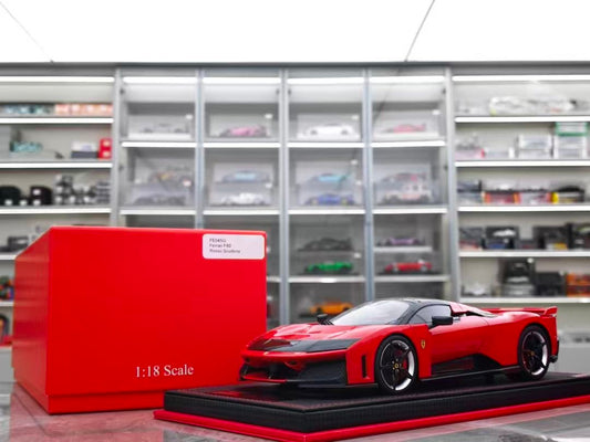 MR 1/18 Ferrari F80 Hardtop – Racing Red (FE045G)