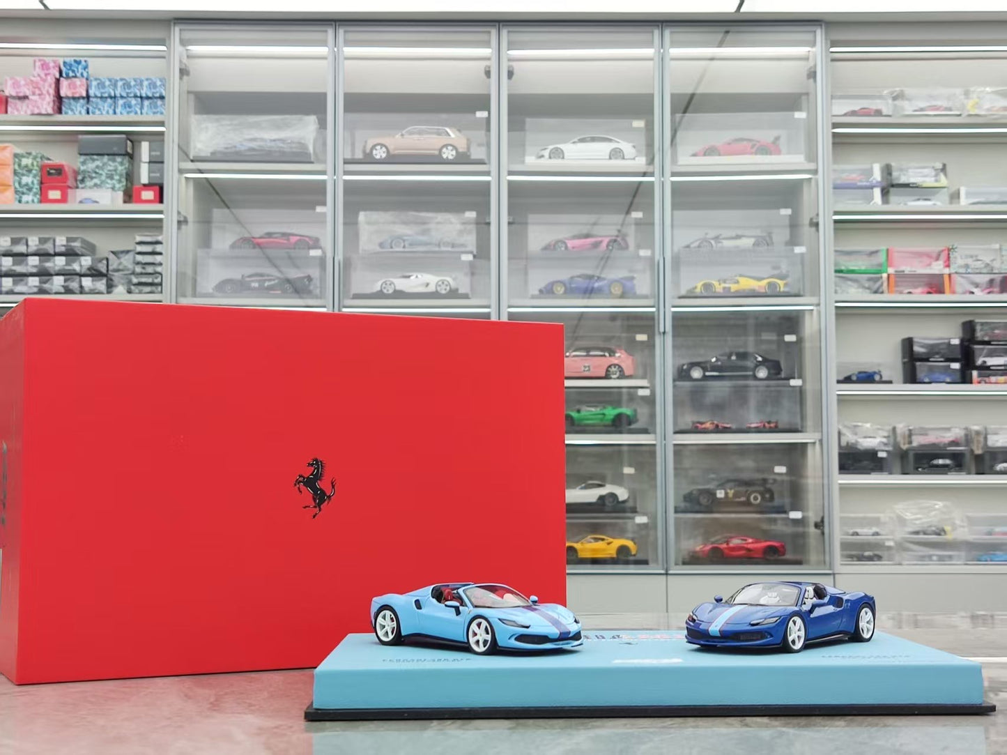 BBR 1/43 Ferrari 296 GTS Double Car Set Special Edition, Blue EMP112EX