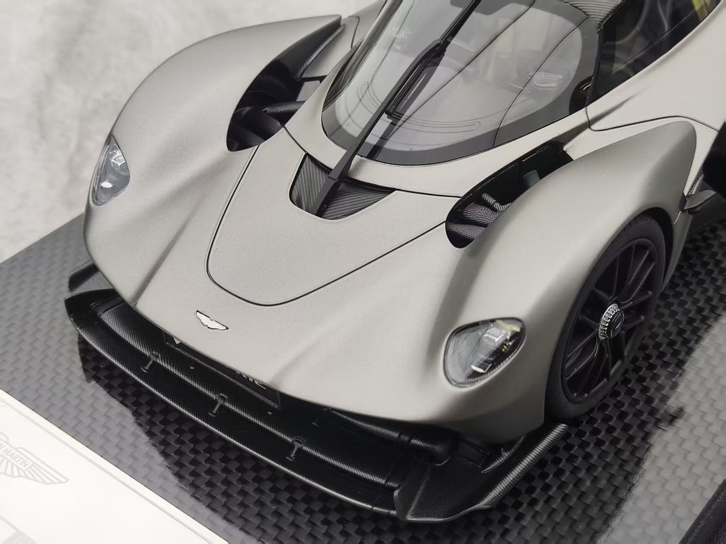 FRONTIART 1/18 Aston Martin Valkyrie Silver FA182