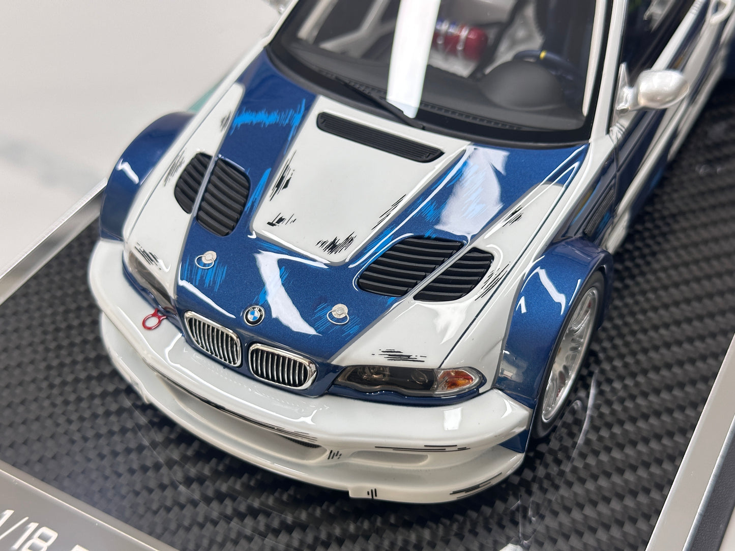 ZP 1/18 BMW M3 E46 GTR White/Blue ZP123