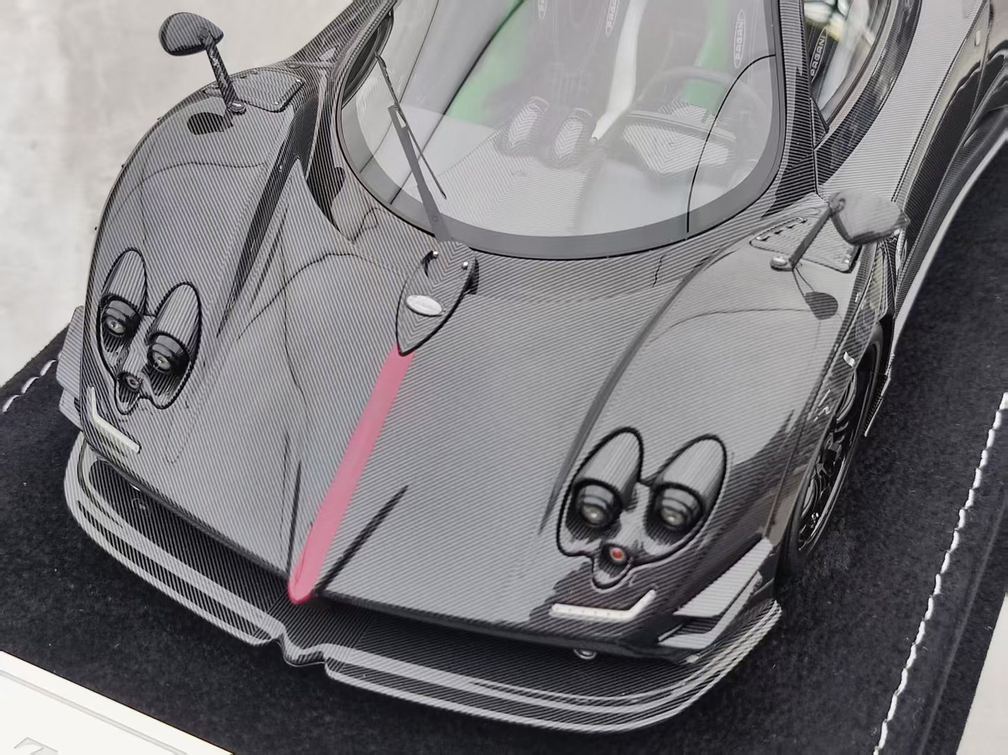 HH Model 1/18 Pagani Zonda Specials KAQ HH557