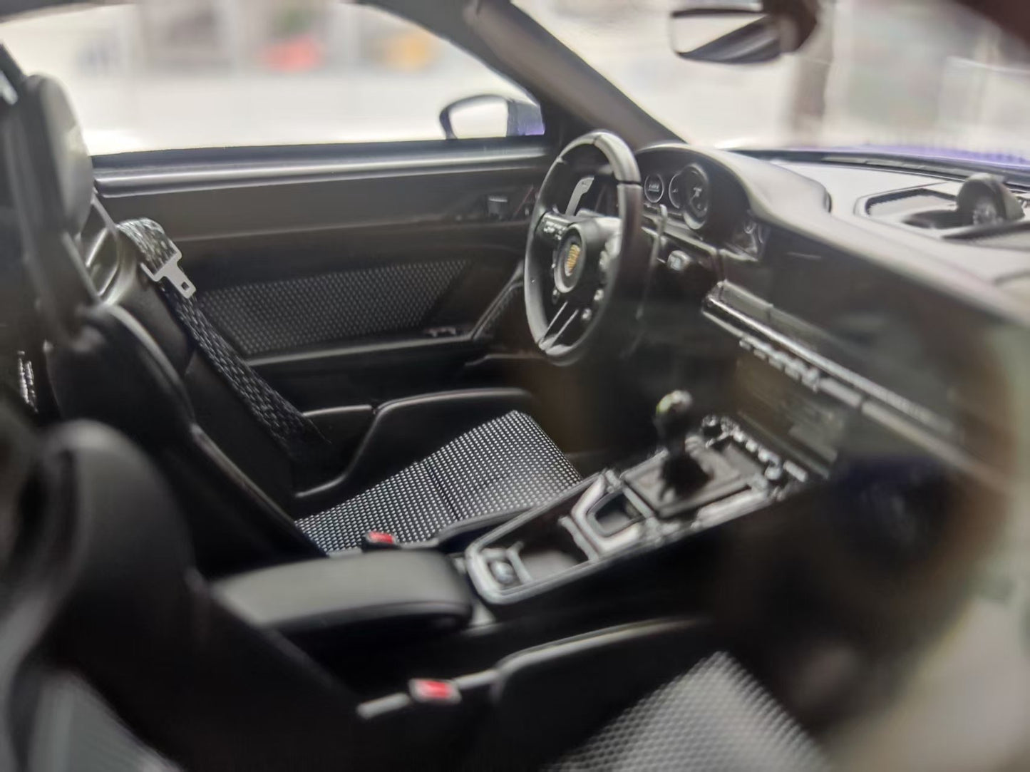 IVY 1/18 Porsche 992 GT3 RS Metallic Purple IM1837VBG