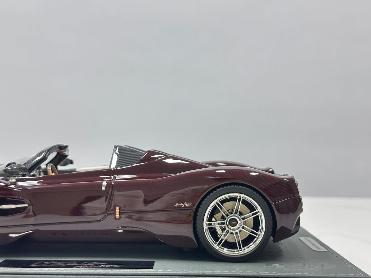 BBR 1/18 Pagani Utopia Roadster Full Carbon P18245A