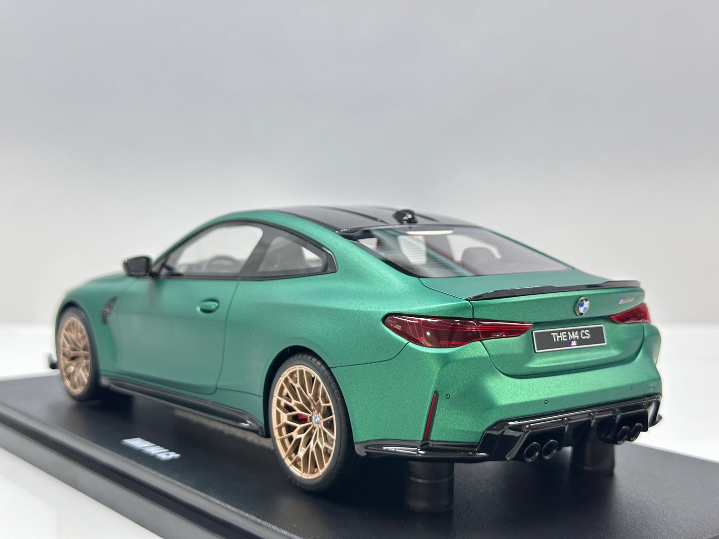 GT Spirit 1/18 BMW M4 CS Green GT994