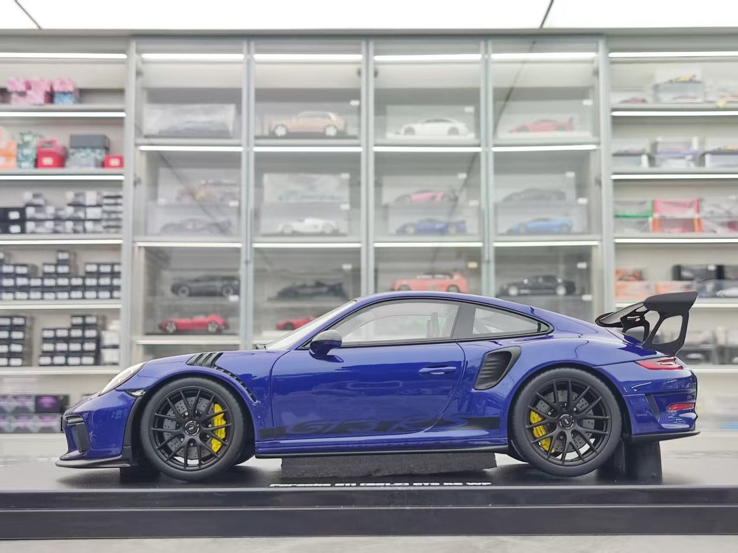 GT Spirit 1/18 Porsche 911 [991.2] GT3 RS WP Blue GT526