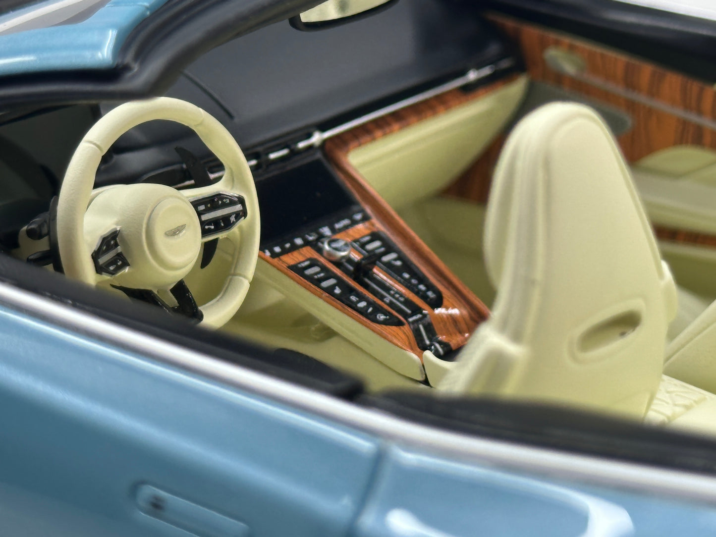 Xiaoguang Model & MotorHelix 1/18 Aston Martin DB12 Volante Convertible – Caribbean Blue (MH384)