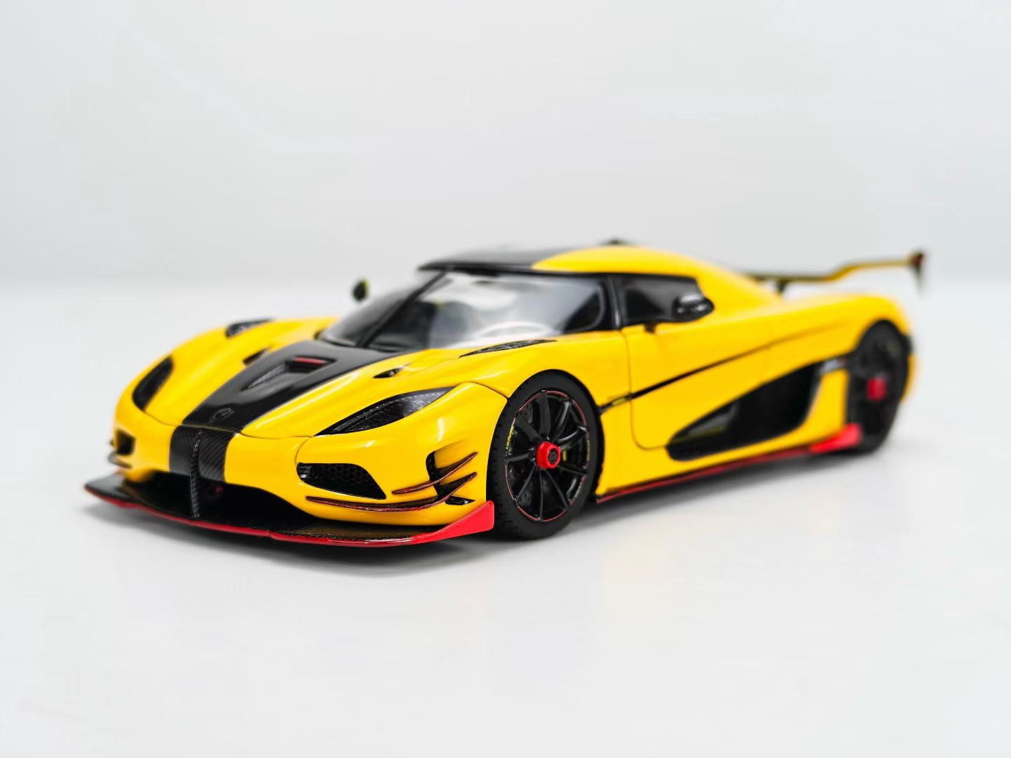 Frontiart 1/43 Koenigsegg Agera RS ML in Rock Yellow
