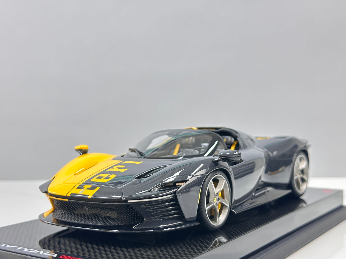 MR 1/18 Ferrari Icona Daytona SP3 Special Edition (599 Units) – Modena Yellow (FE036SE6)