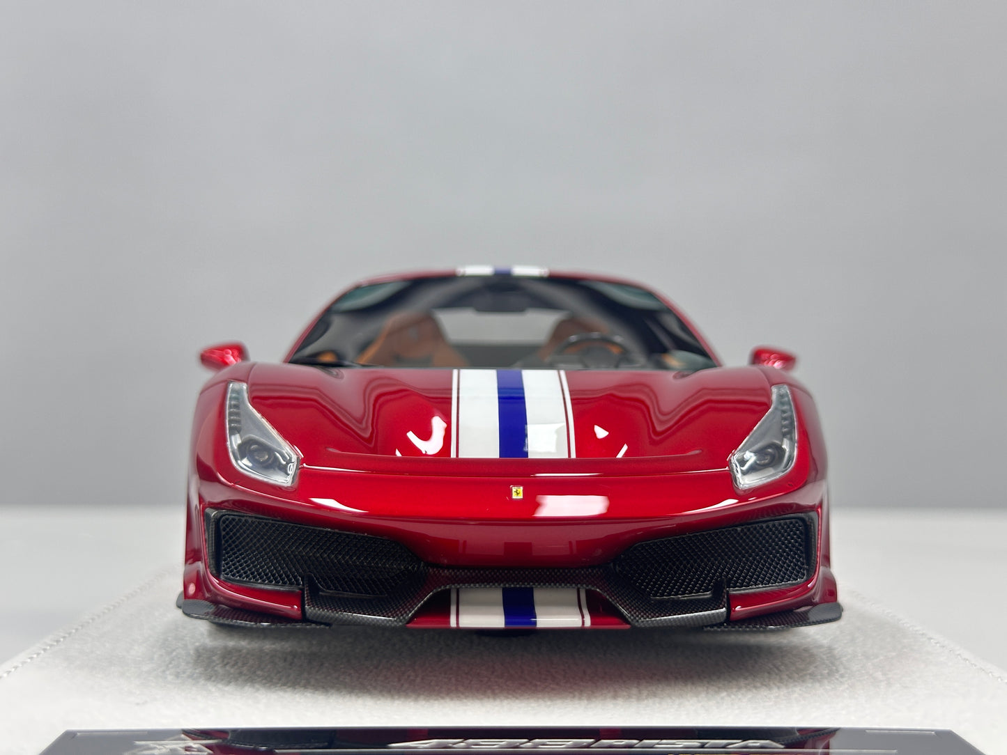 BBA Modelo 1/18 Ferrari 488 Pista Rojo BBA091