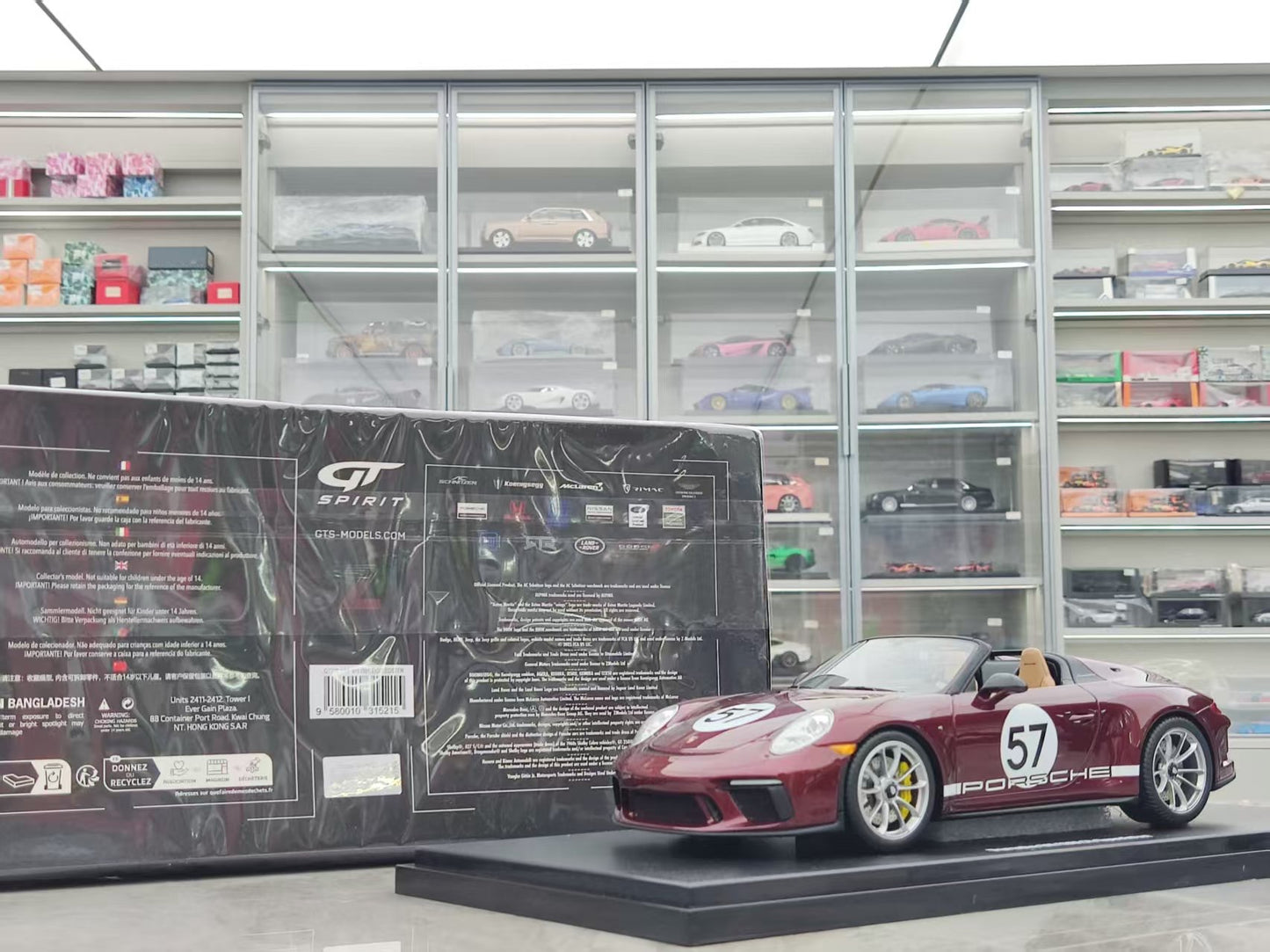 GT Spirit 1/18 Porsche 911 (991.2) SPEEDSTER “HERITAGE EDITION” Metallic Cherry Red GT929