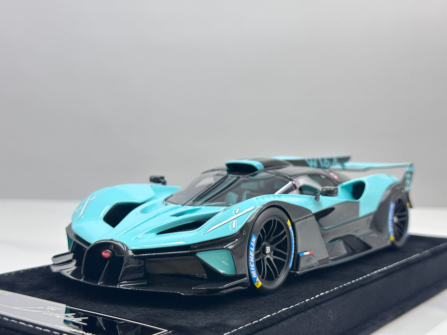 HH Model 1/18 Bugatti Bolide Tiffany Ultimate HH601