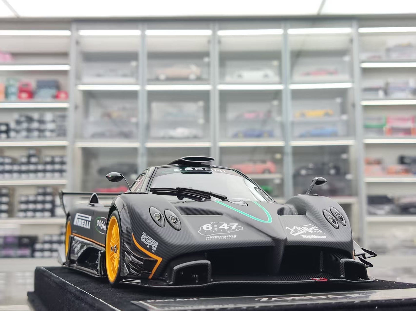 HH Model 1/18 Pagani Zonda R & Evolution Specials Nürburgring Record Edition HH563