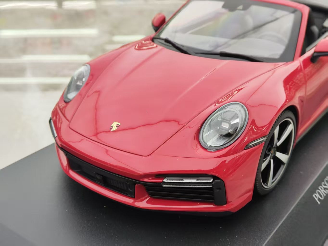 MINICHAMPS 1/18 Porsche 911 turbo convertible alloy car model 155069084