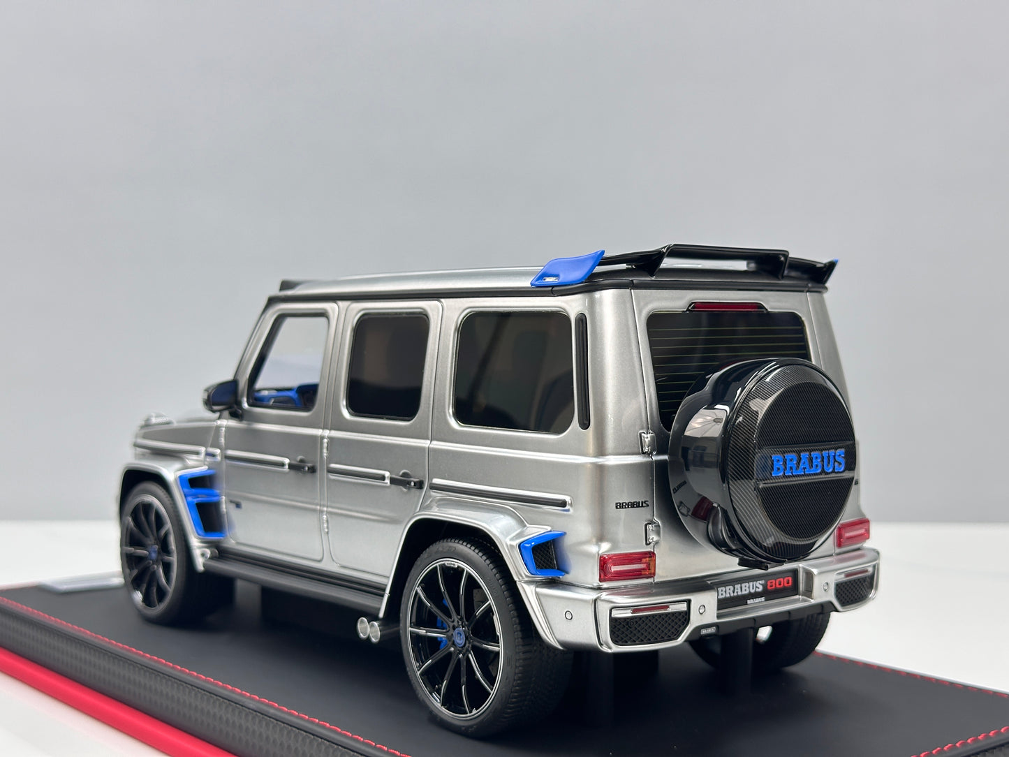 BBA Model 1/18 Brabus G800 Tungsten Silver BBA085