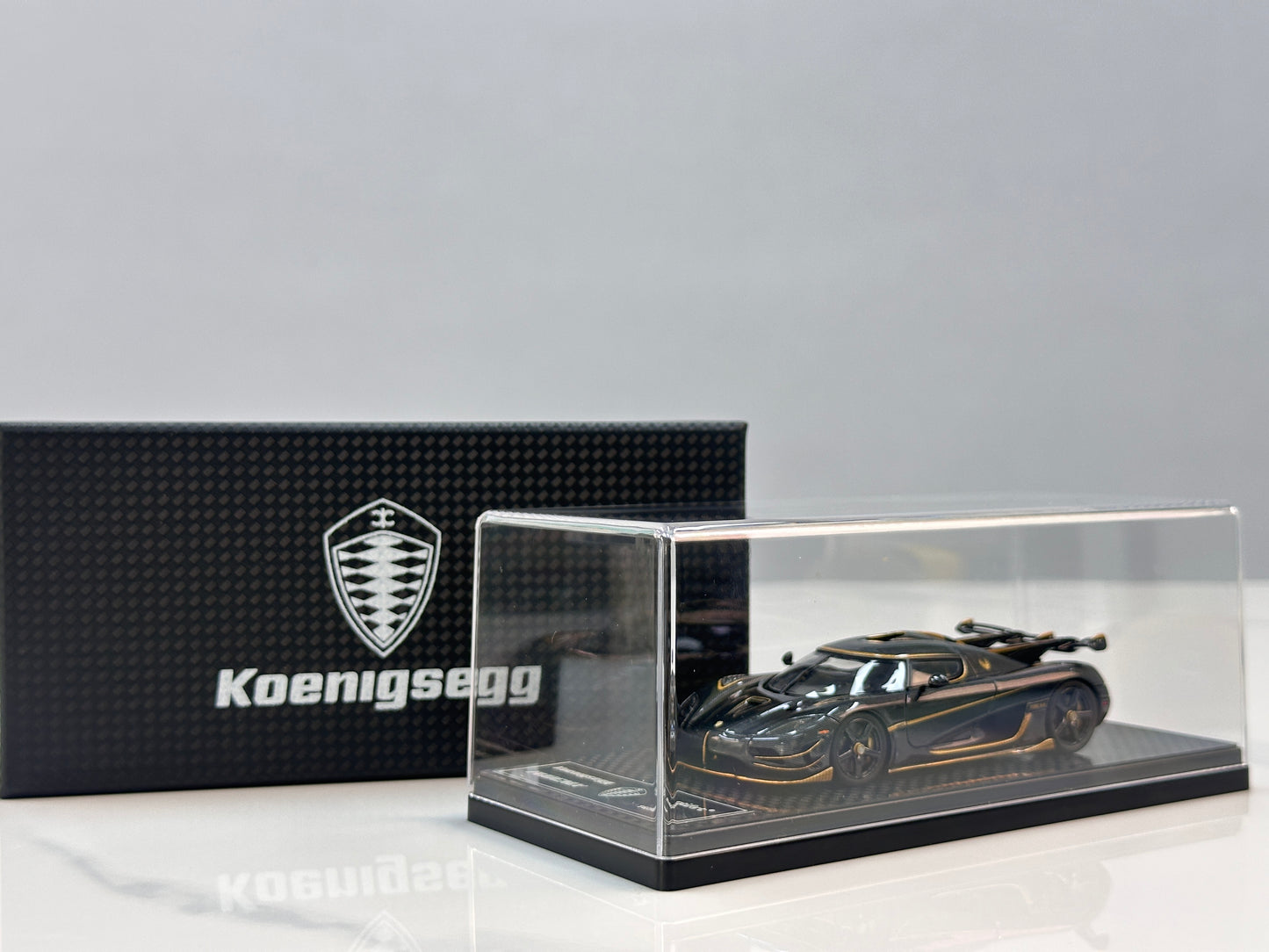 FRONTIART 1/43 Koenigsegg Agera RS Carbon Gold (FA195)