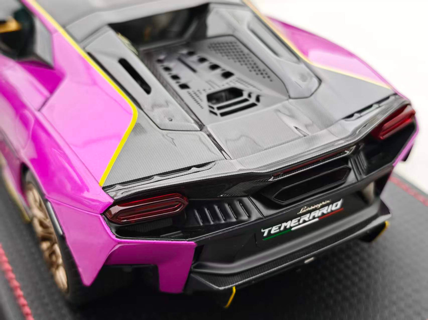 MR 1/18 Lamborghini Temerario LAMBO062SE3