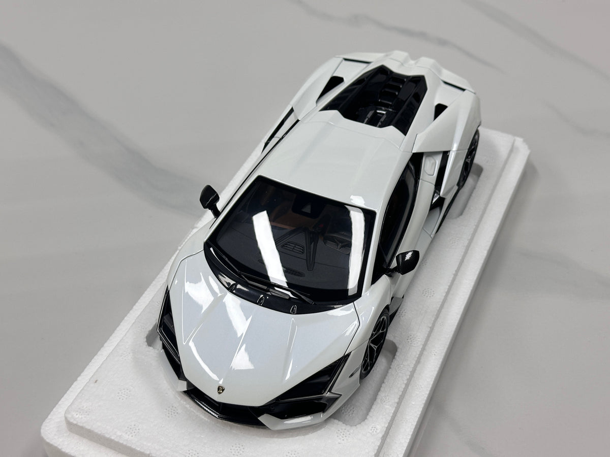 LCD 1/18 Lamborghini Revuelto – Die-cast Model with Fully Opening Parts – White (LCD18026-WH)
