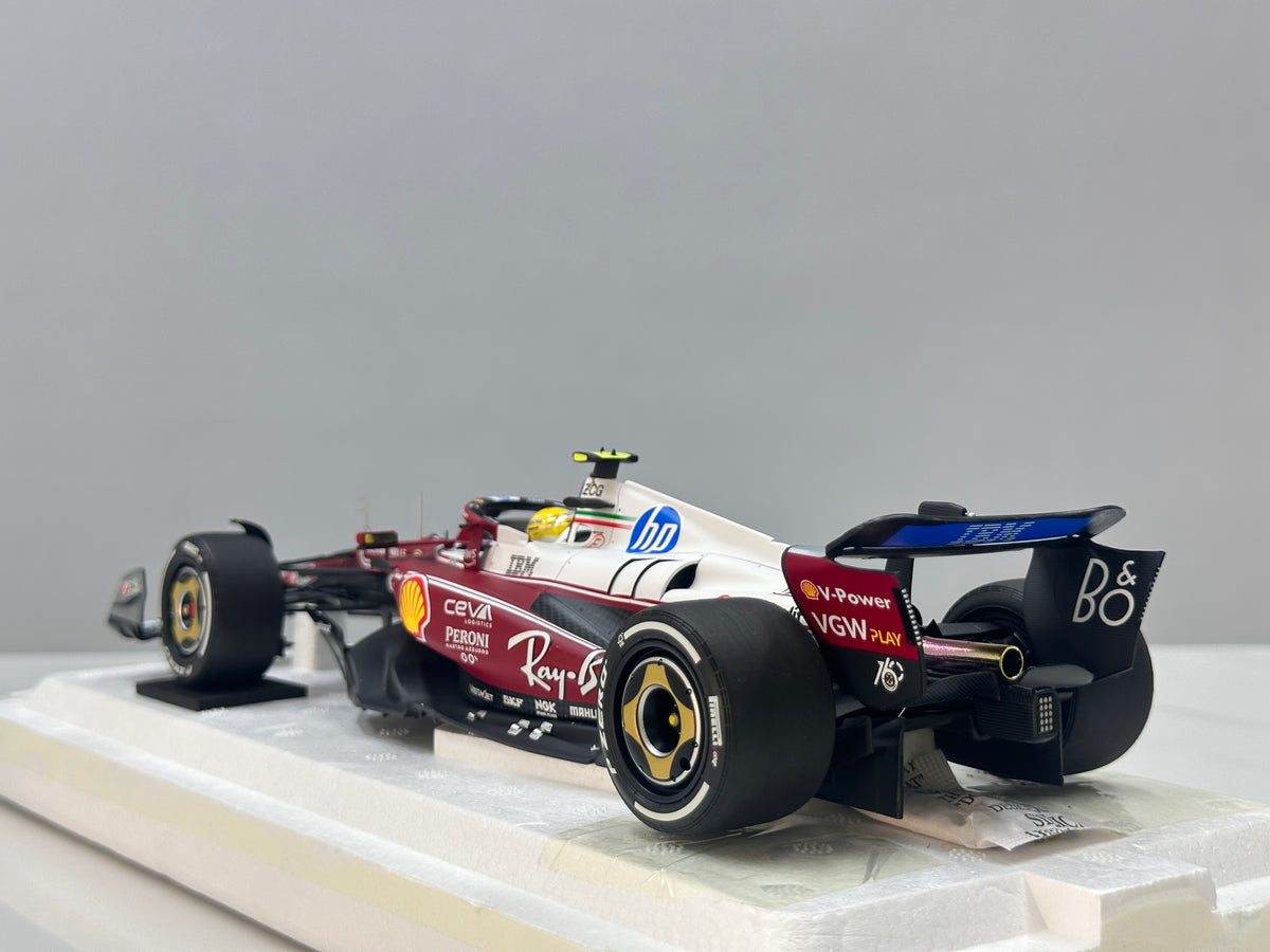 BBR 1/18 Ferrari SF25 Monza Livery – Lauda World Champion #44 (50th Anniversary Special Livery) P18267D44