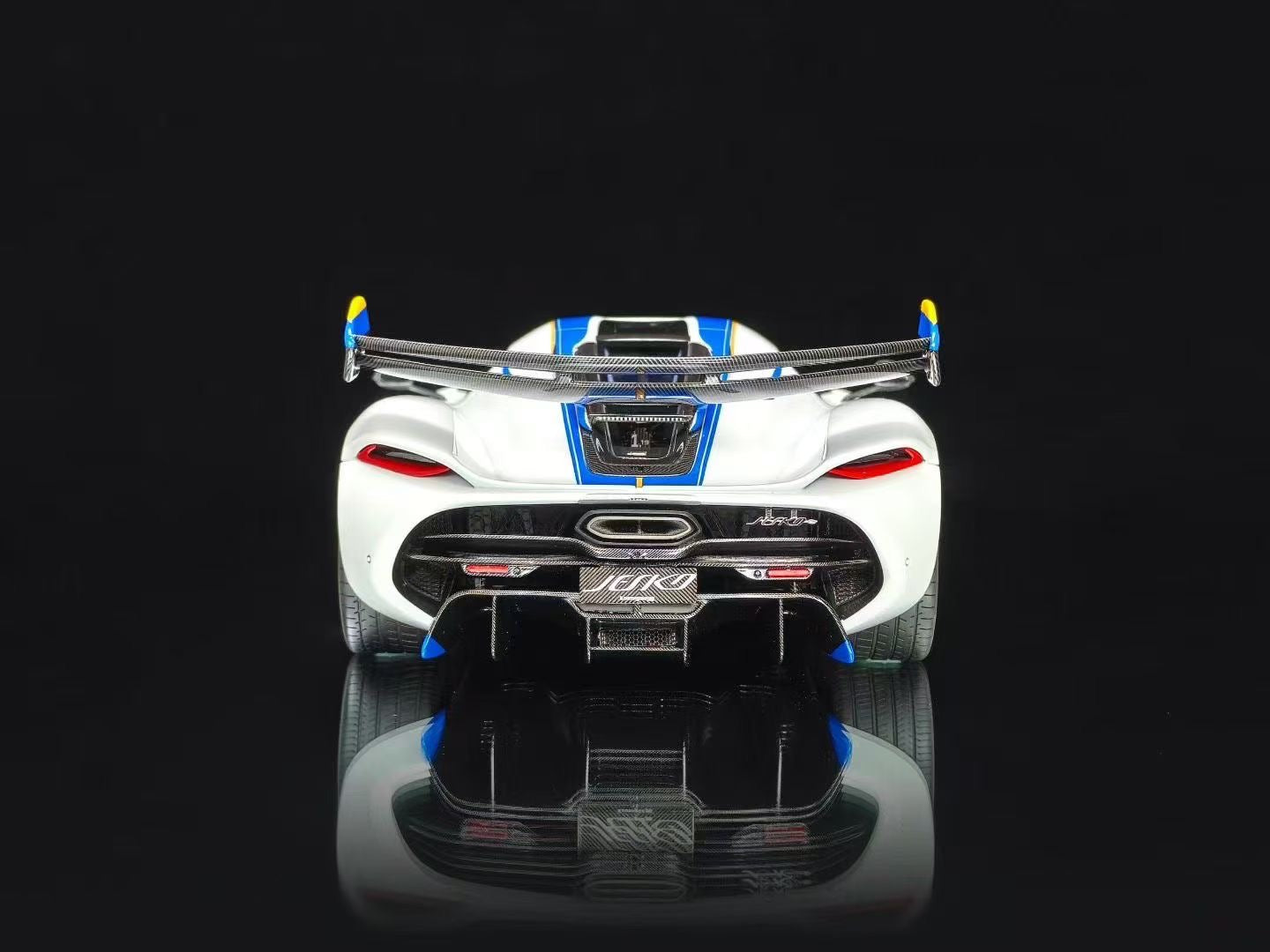 Frontiart 1/18 Koenigsegg Jesko Crystal White