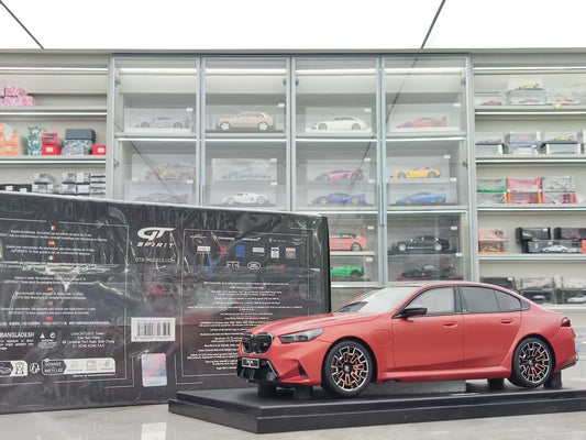 GT Spirit 1/18 BMW M5 Peable Beach Orange GT966
