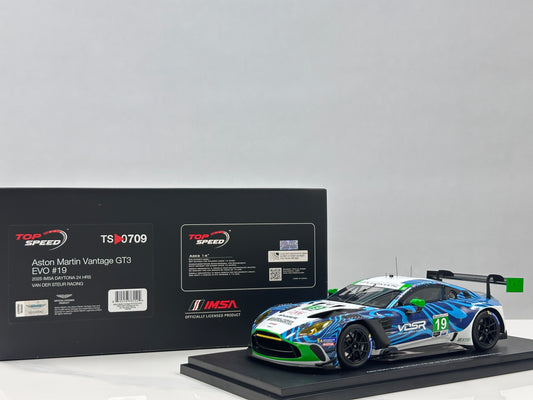 Topspeed 1/18 Aston Martin Vantage GT3 Evo – White & Blue Livery (TS0709)