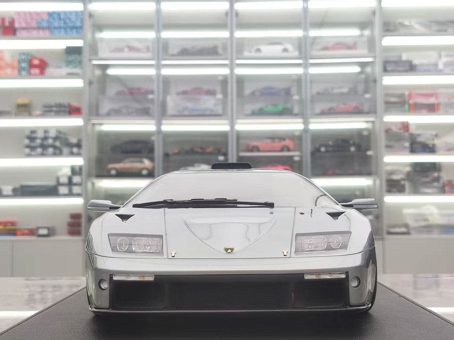GL 1/12 Lamborghini Diablo GT Metallic Gray Model Car JS-GL006