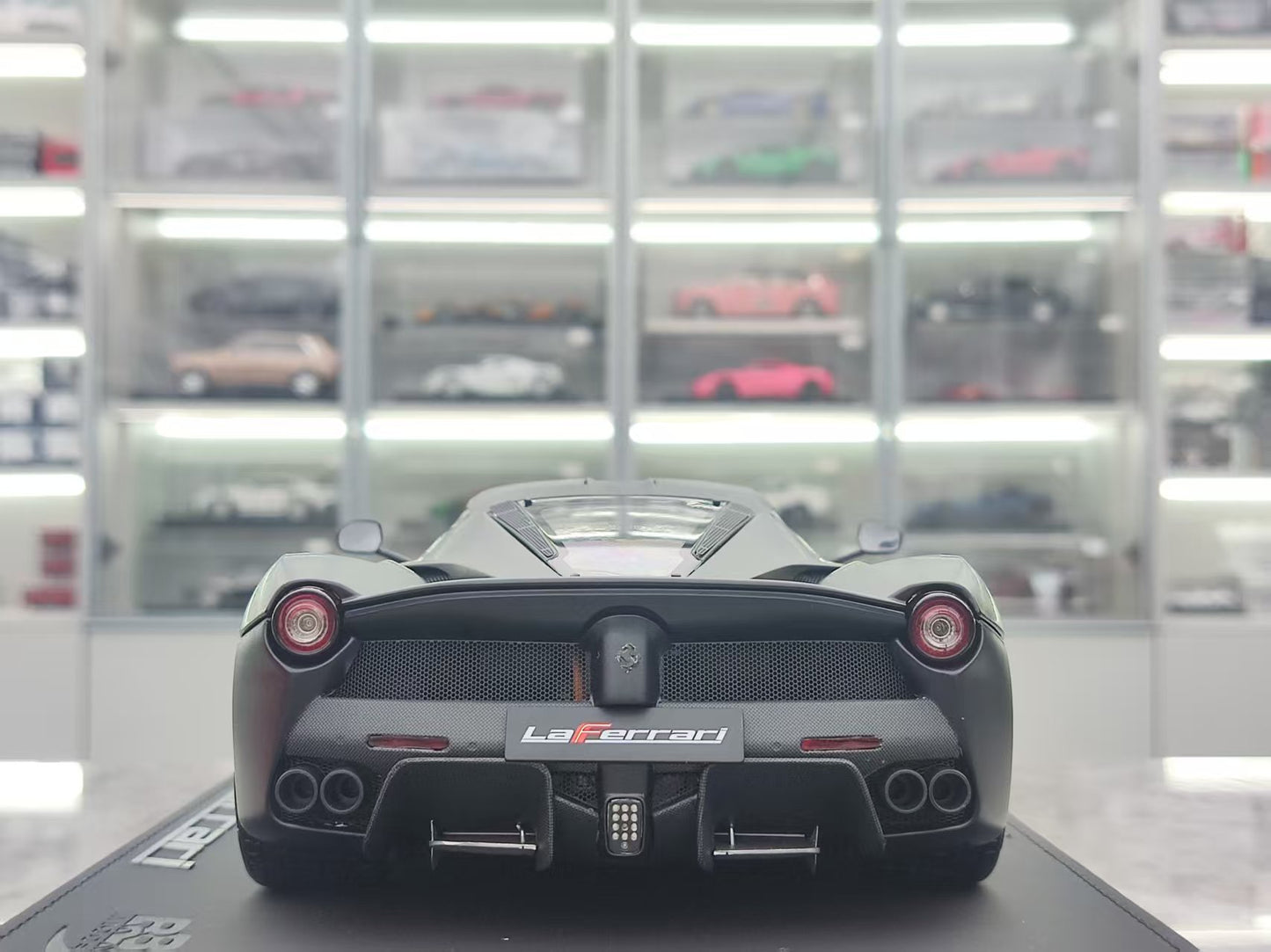 BBR 1/18 Ferrari Laferrari Alloy Full Open Matte Black BBR182242DIE