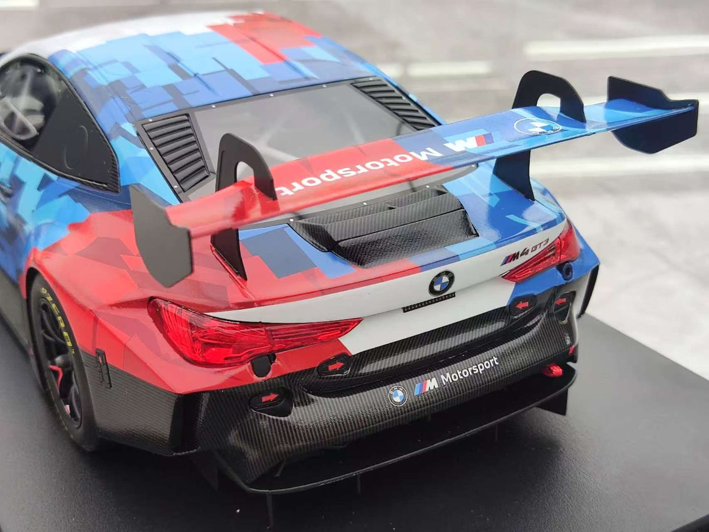 Topspeed 1/18 BMW M4 GT3 EVO Presentation Blue-White Livery Resin Model TS0614