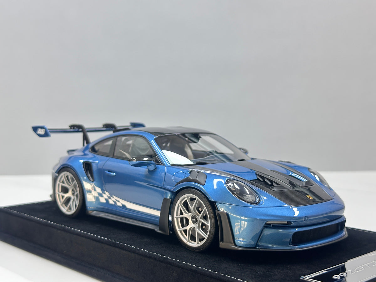 HH Model 1/18 Porsche 992 GT3 RS Gentian Blue (HH733)
