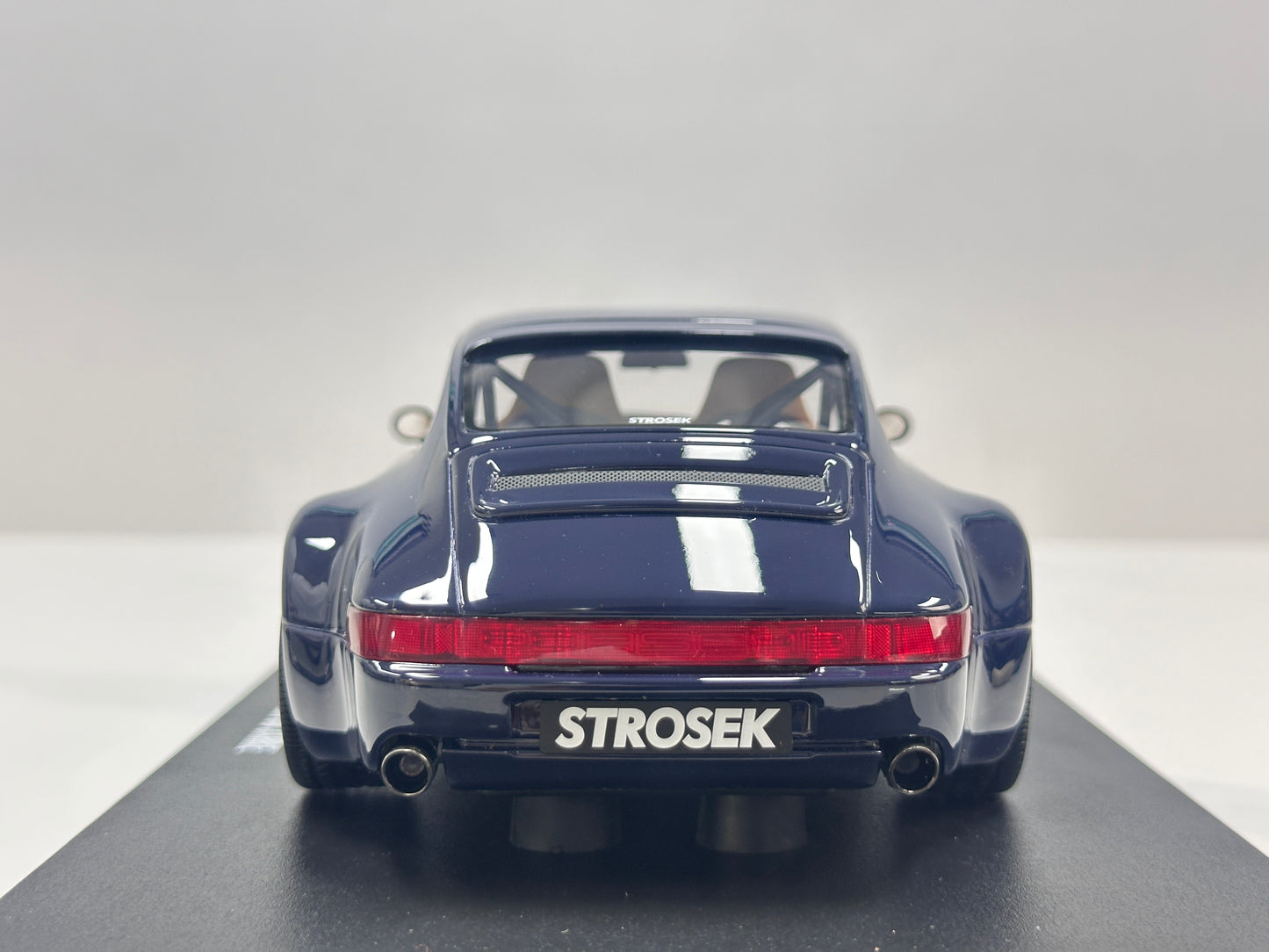 GT Spirit 1/18 Porsche Strosek Mega 30 Blue GT969