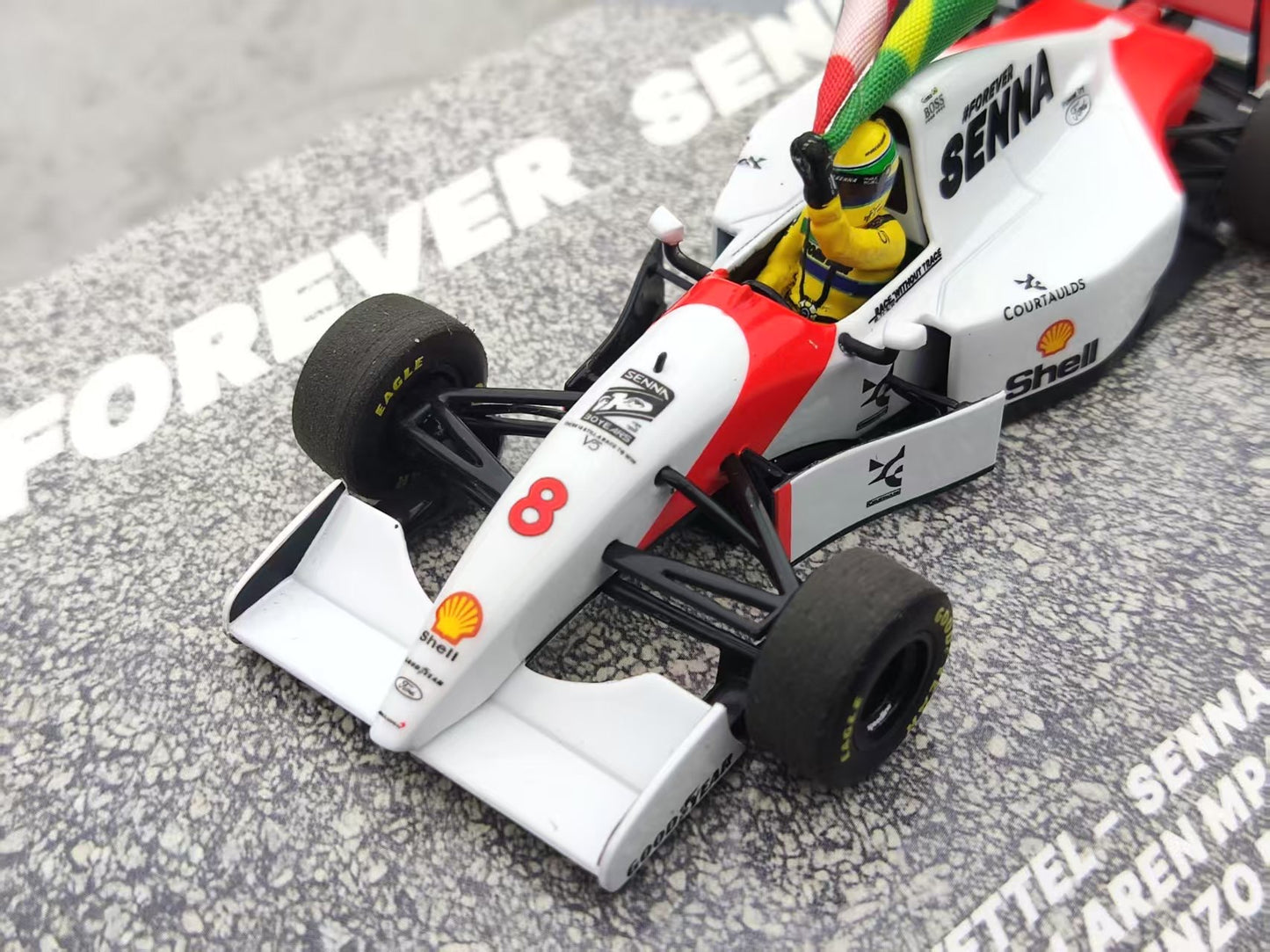 MINICHAMPS 1/43 McLaren FORD MP4/8 - SEBASTIAN VETTEL - Includes figure and flag, red and white livery 530934305