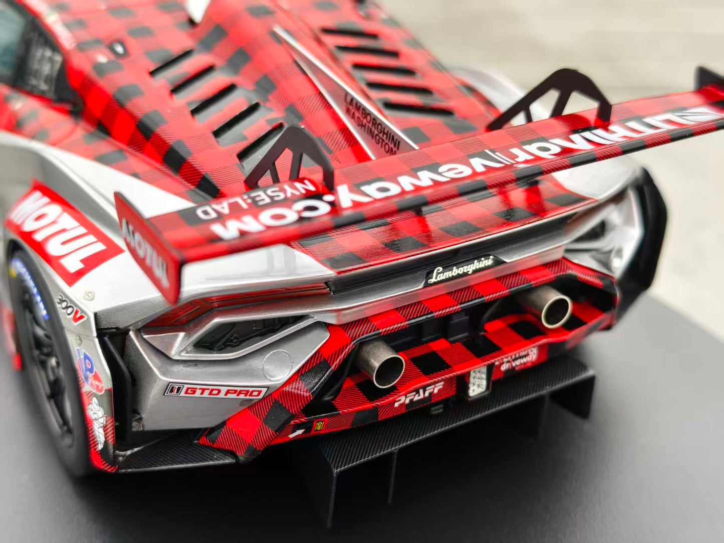 Topspeed 1/18 Lamborghini Huracan GT3 EVO2 #9 Pfaff Motorsports TS0625