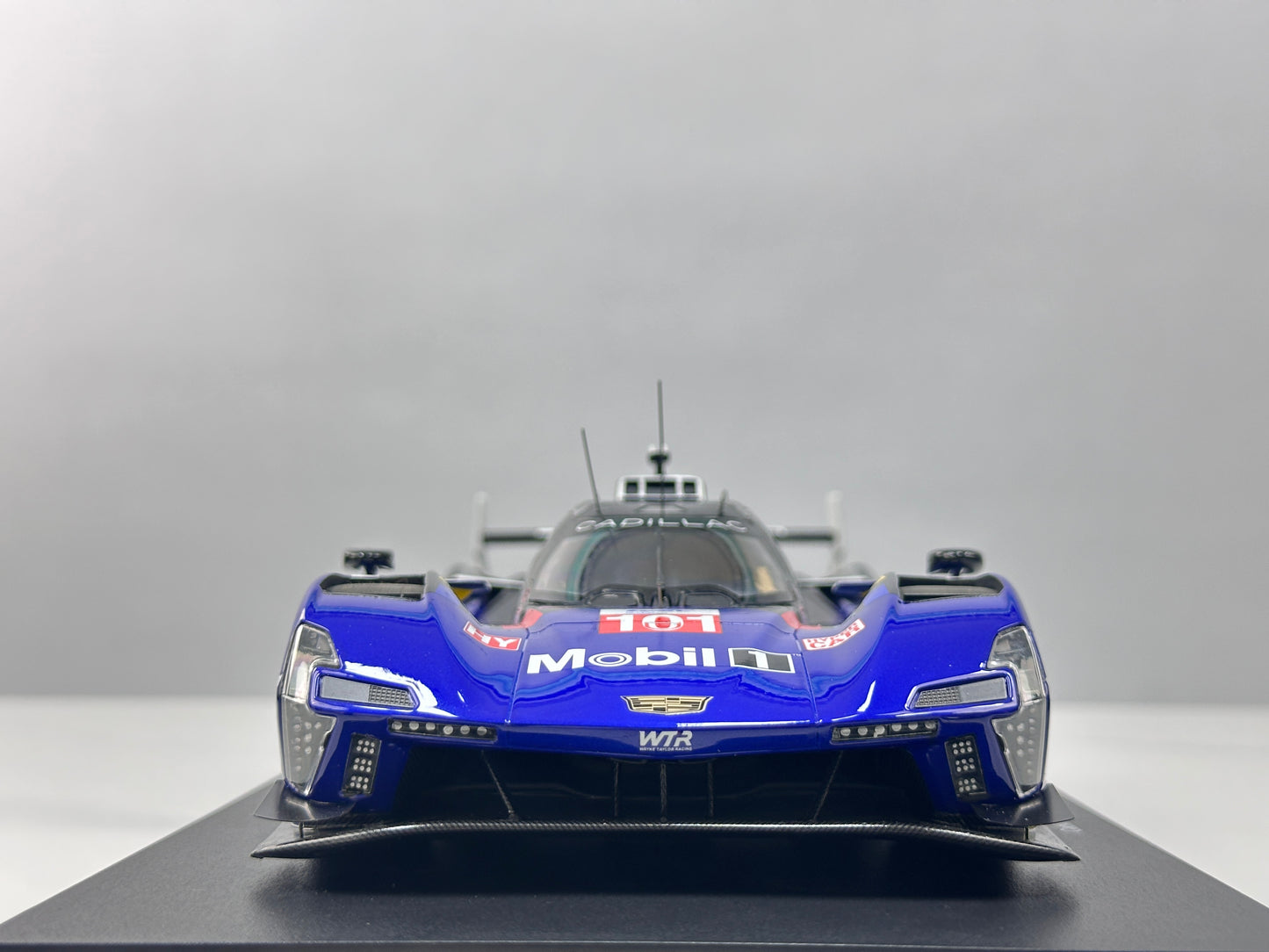 Topspeed 1/18 Cadillac V-Series.R #101 Cadillac Wayne Taylor Racing – Blue Livery (TS0643)