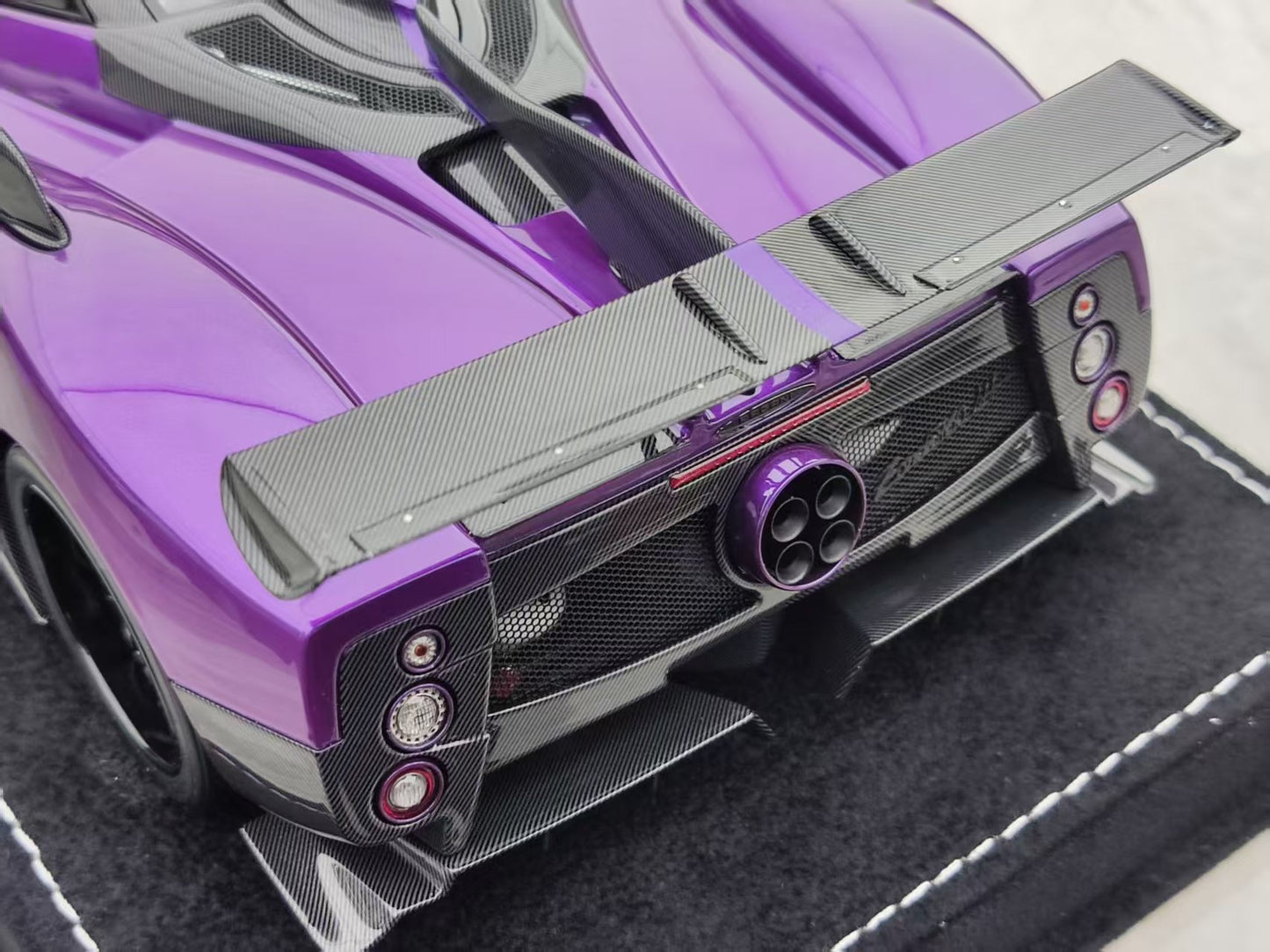 HH Model 1/18 Pagani Zonda Specials LH HH550