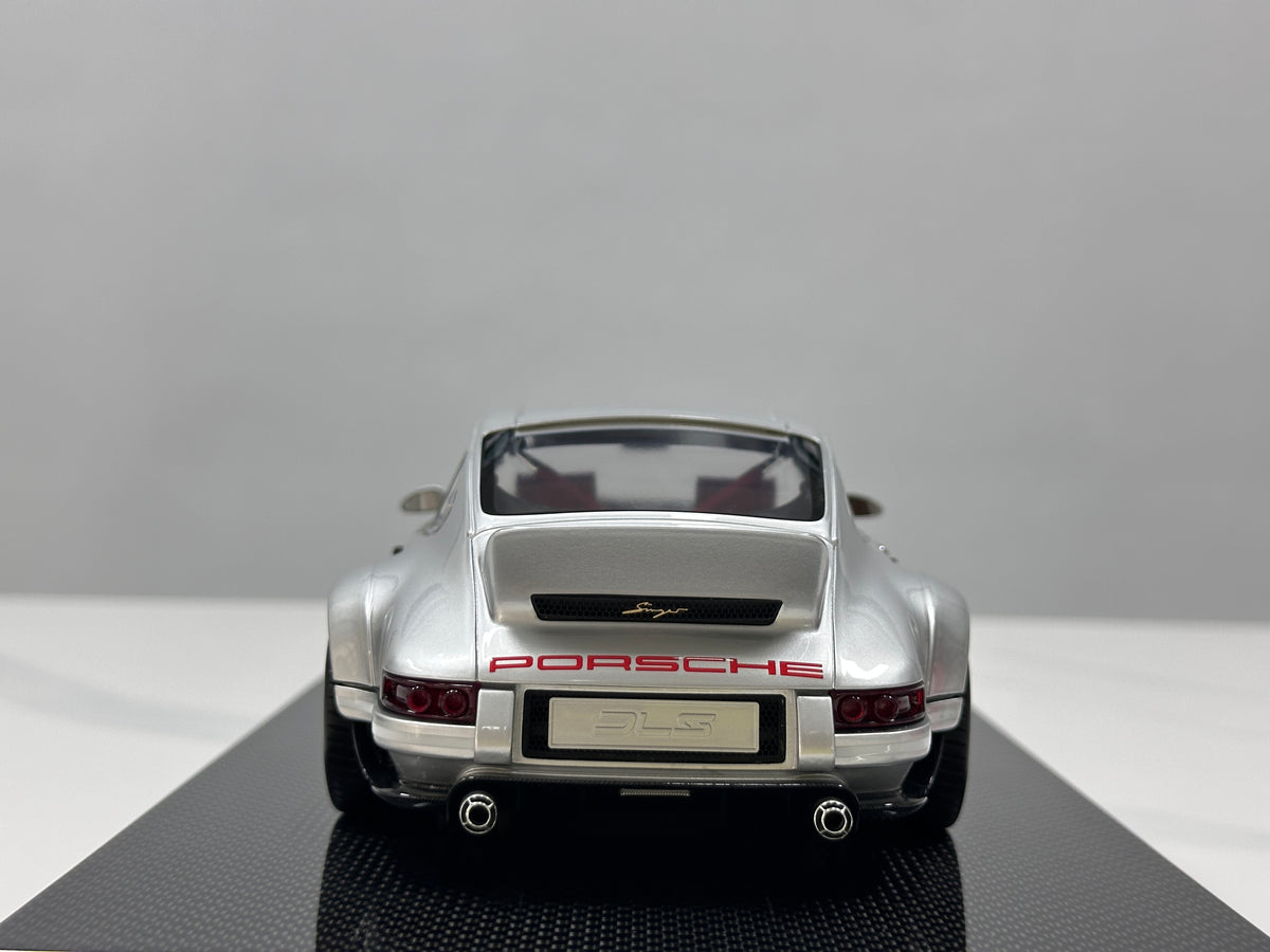 Dino Model 1/18 Porsche Singer DLS Silver DC007