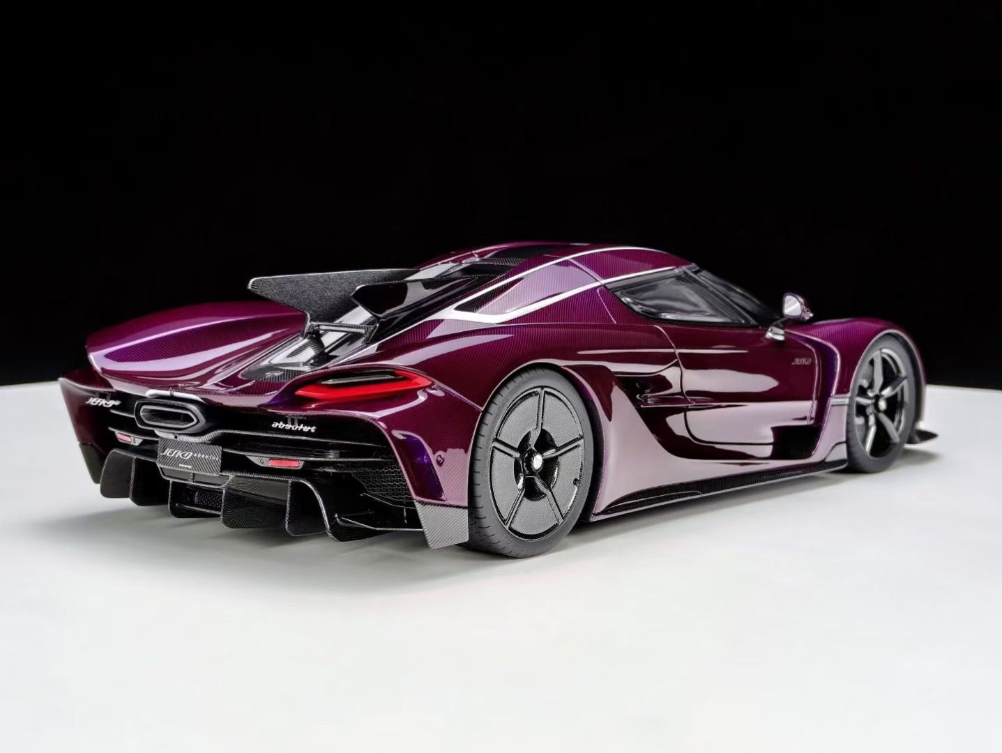 Frontiart 1/18 Koenigsegg Jesko Absolute Edition Carbon Purple