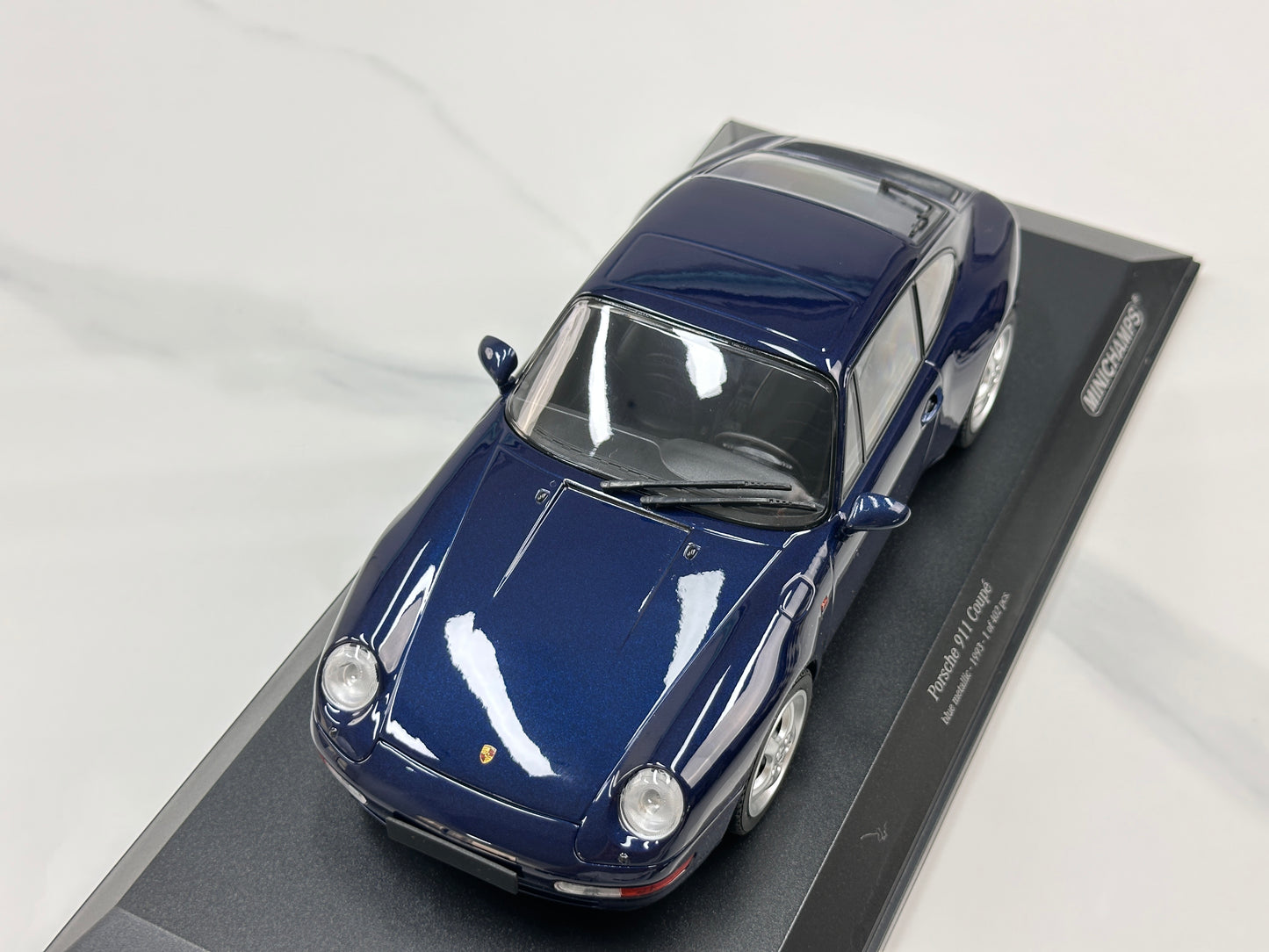 MINICHAMPS 1/18 Porsche 911 (993) 1993 Metallic Blue 155061100