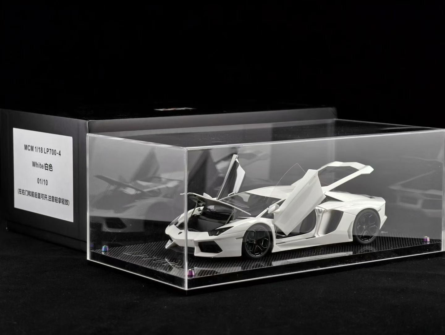 MCM Model 1/18 Lamborghini LP700 Resin Full Open