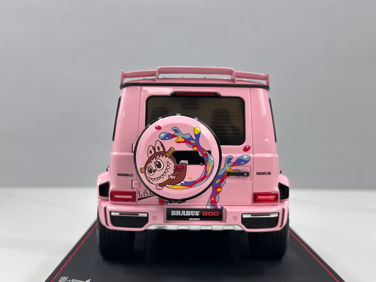 BBA Model 1/18 Brabus G800 Labubu BBA084