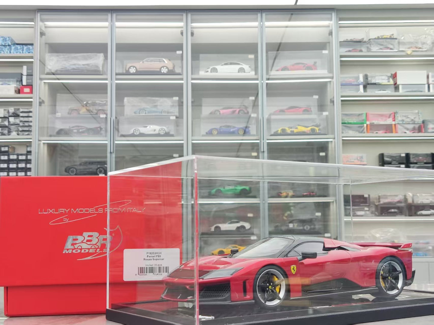 BBR 1/18 Ferrari F80 (New King of the Road) Carbon Base, Standard Red/Silver Carbon Fiber Wheels P18253A1CH