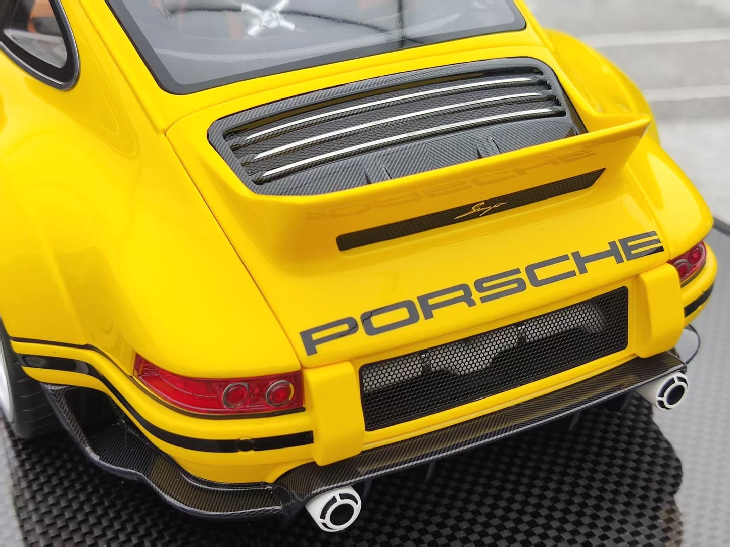 IVY 1/12 Porsche Singer DLS Yellow SM-IVY003