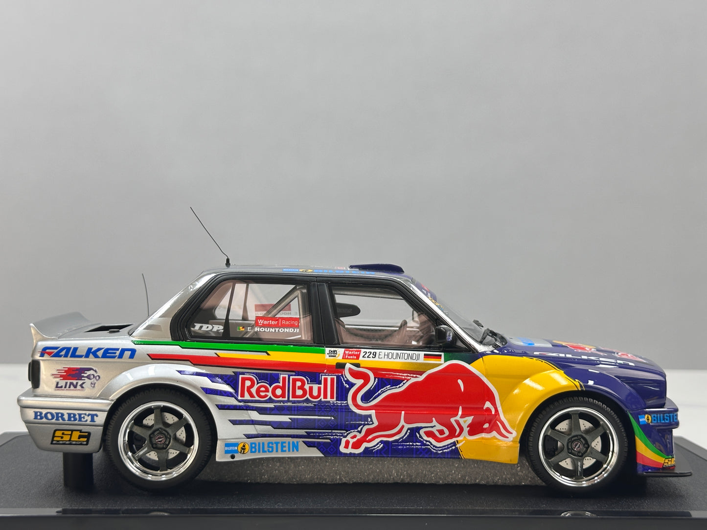OTTO 1/18 BMW E30 V8 DRIFT Purple Livery OT486