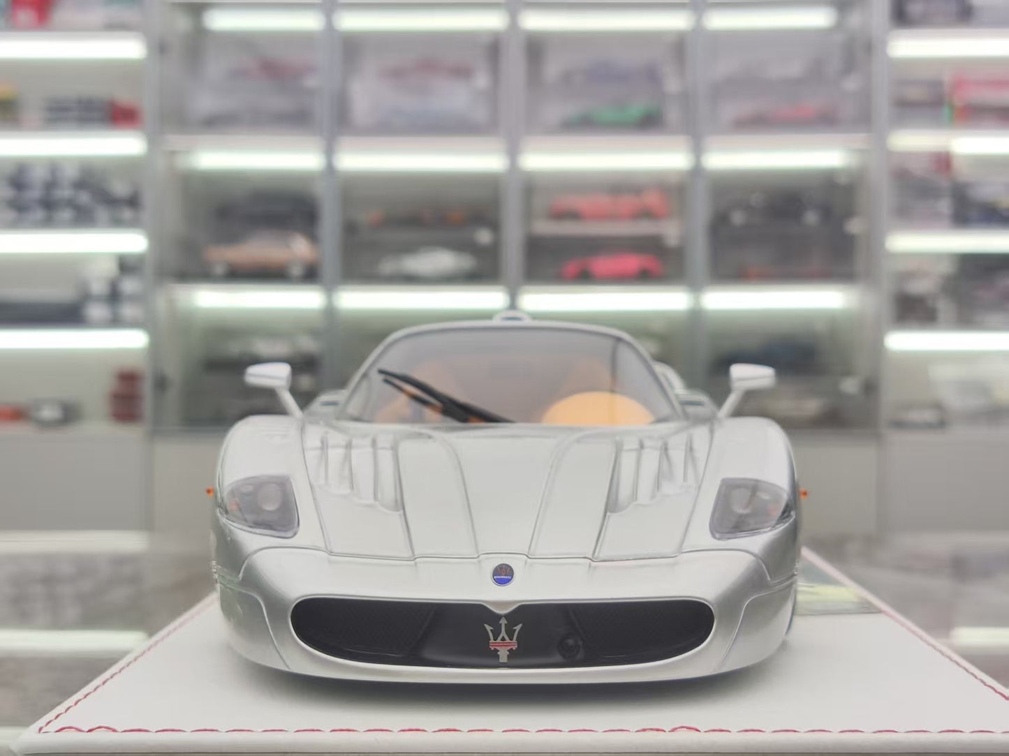 GL 1/18 Maserati MC12 Silver Car Model JS-GL021