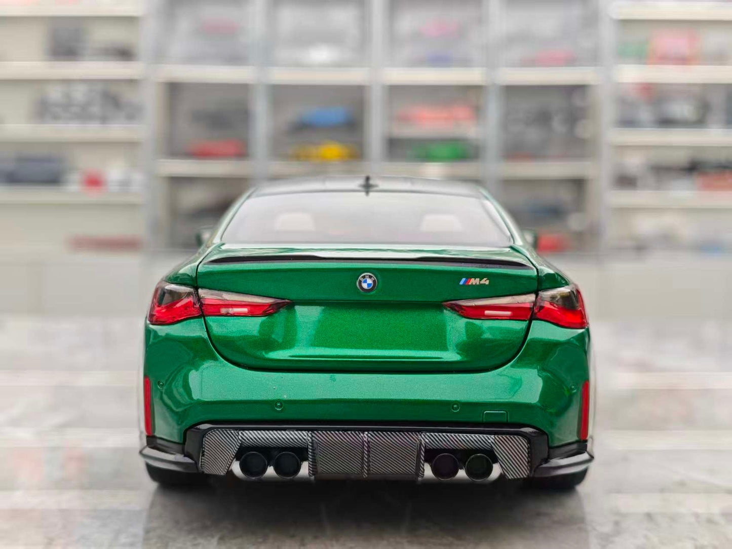 MINICHAMPS 1/18 BMW M4 Green 110020142