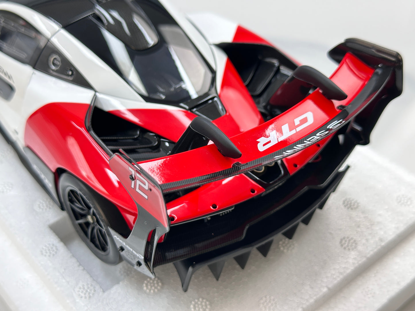 LCD 1/18 McLaren Senna GTR Red and White LCD18016-RW