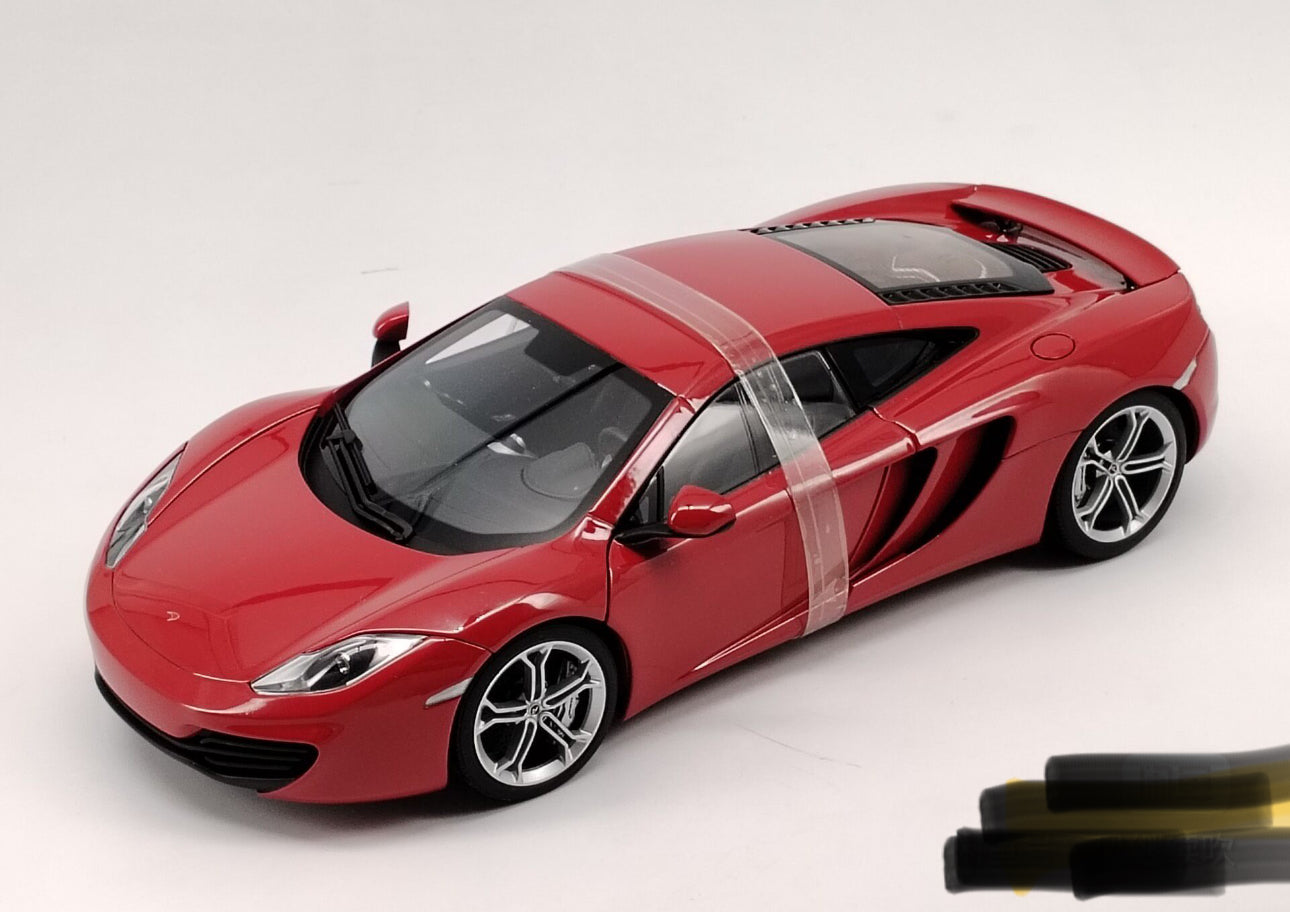 AUTO art 1/18 McLaren 12C Red AA219