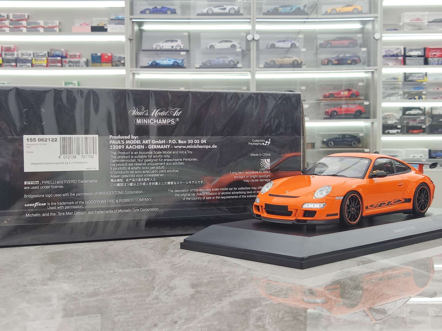 MINICHAMPS 1:18 Porsche 911 GT3 RS Orange 155062122